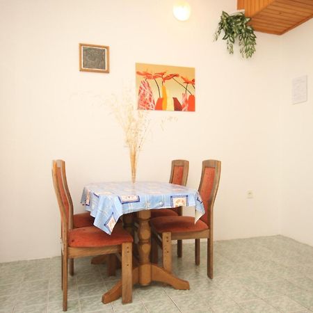 Apartments By The Sea Kali, Ugljan - 8202 Номер фото